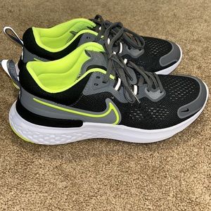 Nike React Miler “Smoke Grey”